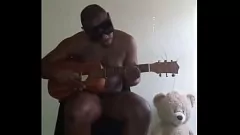 Play Solo Guitar Session with Insect Eyeglasses & Fingering