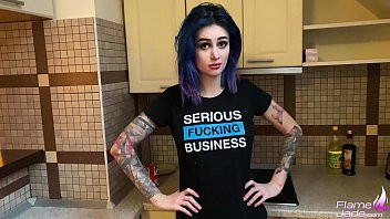 Play Housewife Deepthroat and had Sex so as not Cleaned at Home